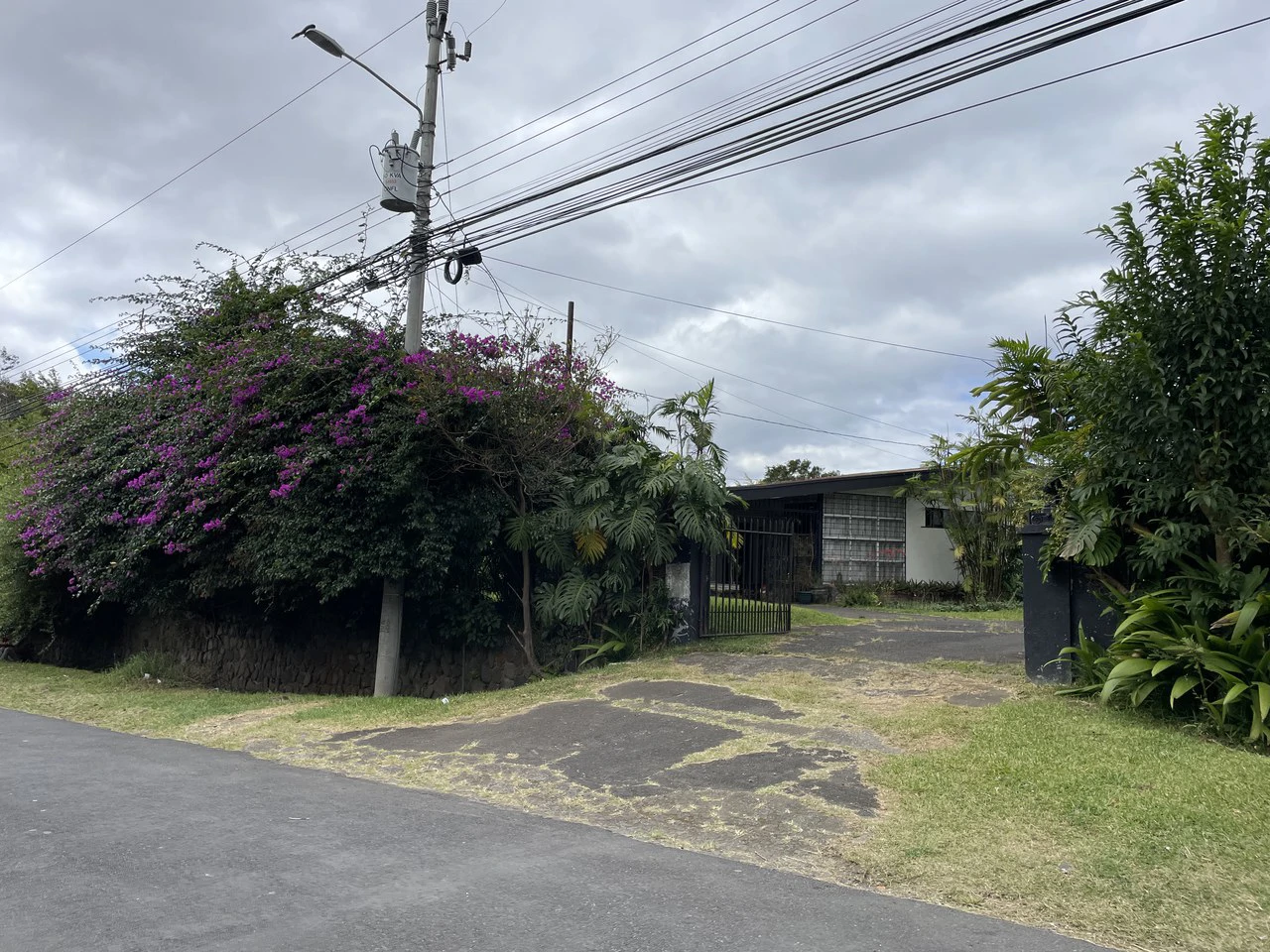 Location Location Location. Coronado, San José, Costa Rica - Gallery image 9