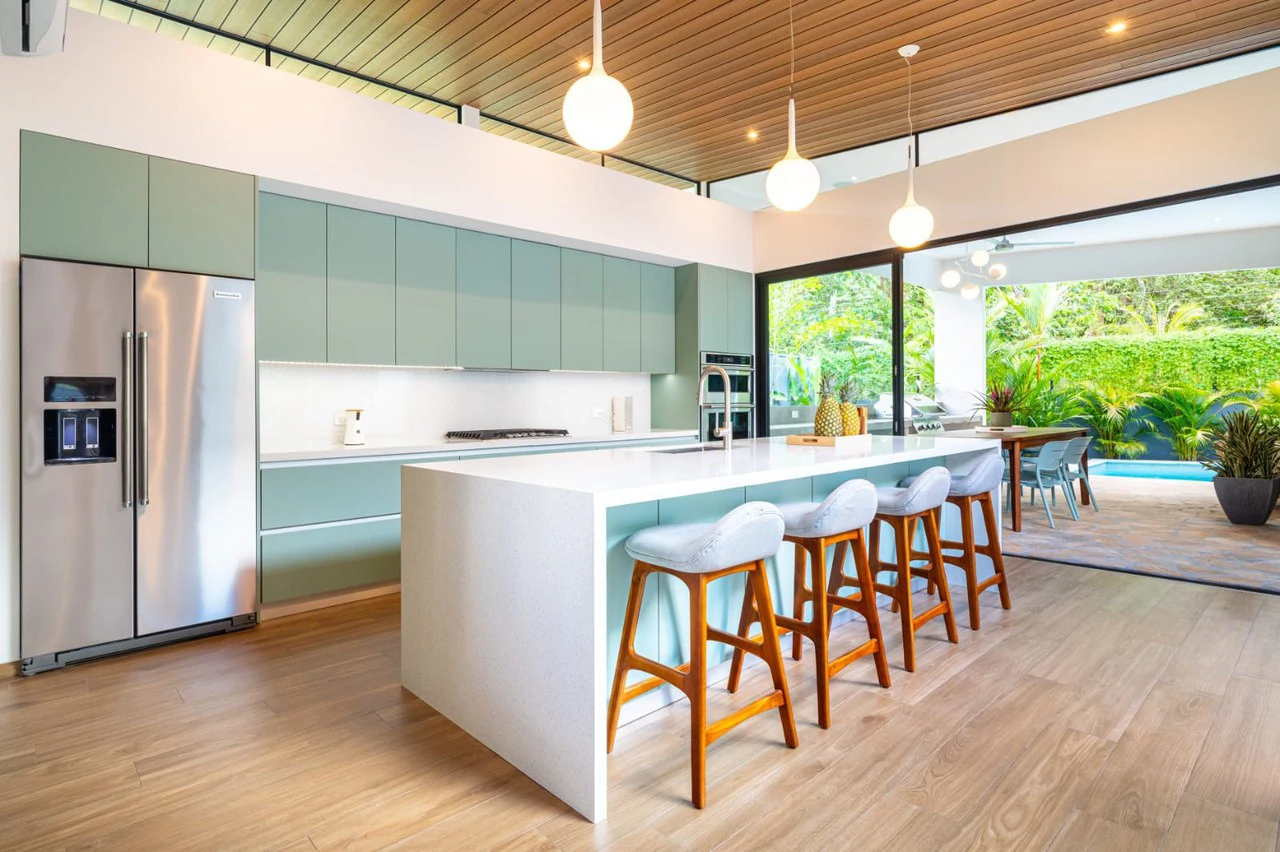 Amazing New Villa Cayman: Solar Powered and Walk to the Beach in Uvita! - Gallery image 42