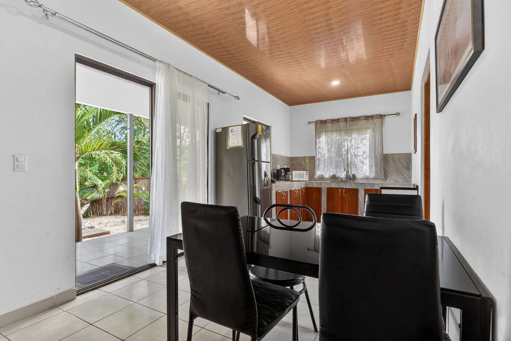 Villa Los Monos: High-Income 9-Unit Rental Property Near Playa Grande - Gallery image 8