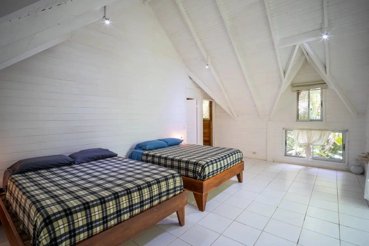 ID 26: 2 BD/2 BA Private Jungle Chalet in a Gated Community Near Hone Creek - Gallery image 4
