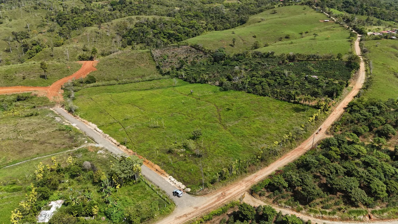 Countryside Home Construction Site For Sale in Santa Elena - Gallery image 2