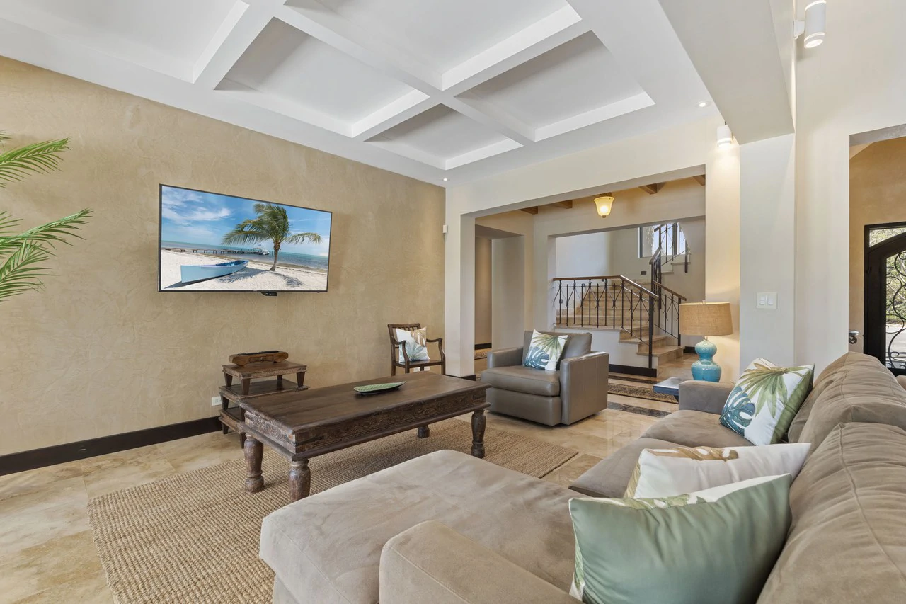 La Dulce Vida 7: Exclusive 5-Bedroom Mansion in La Dulce Vida, Hacienda Pinilla. Unmatched Elegance & Privacy - Gallery image 9