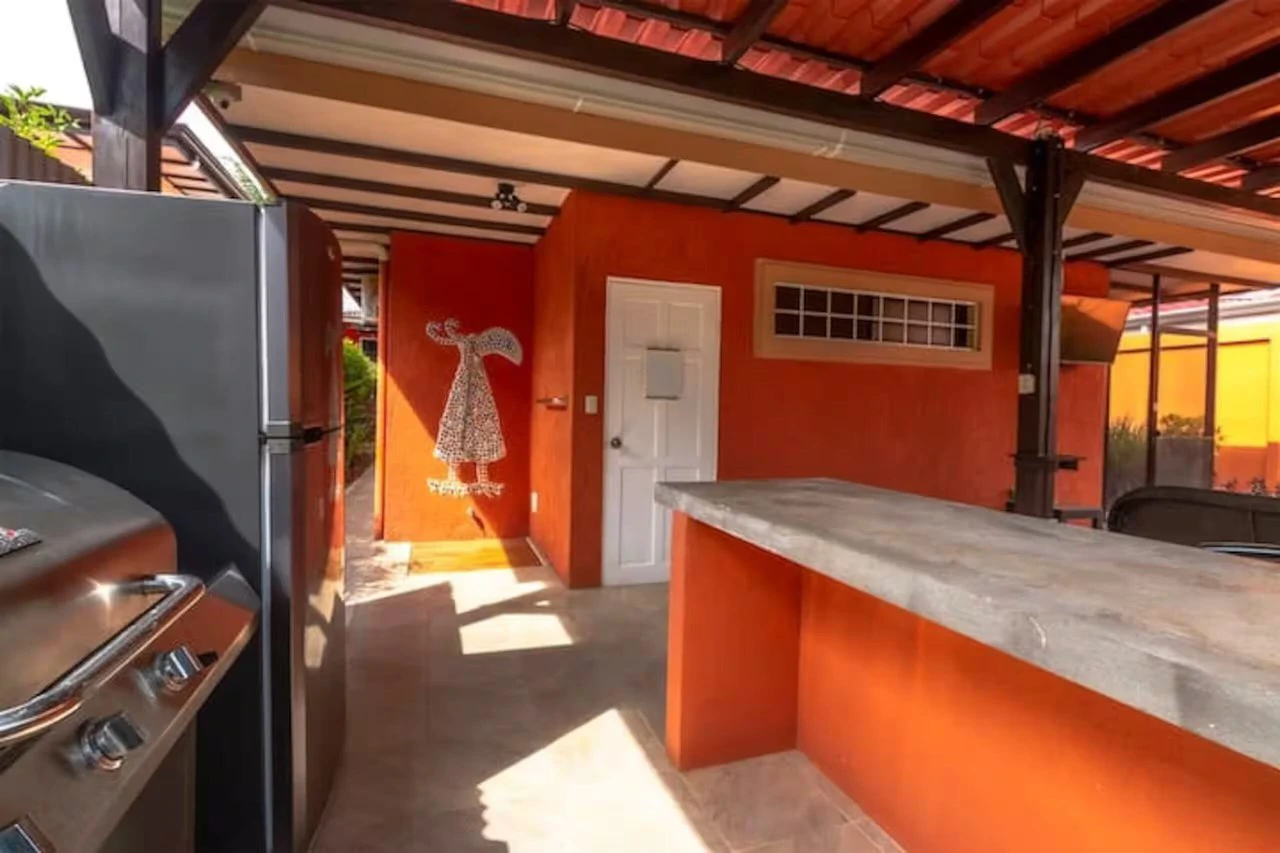 Beautiful Home with Private Pool: Boutique style community in Bejuco, walking distance to the beach! - photo 17