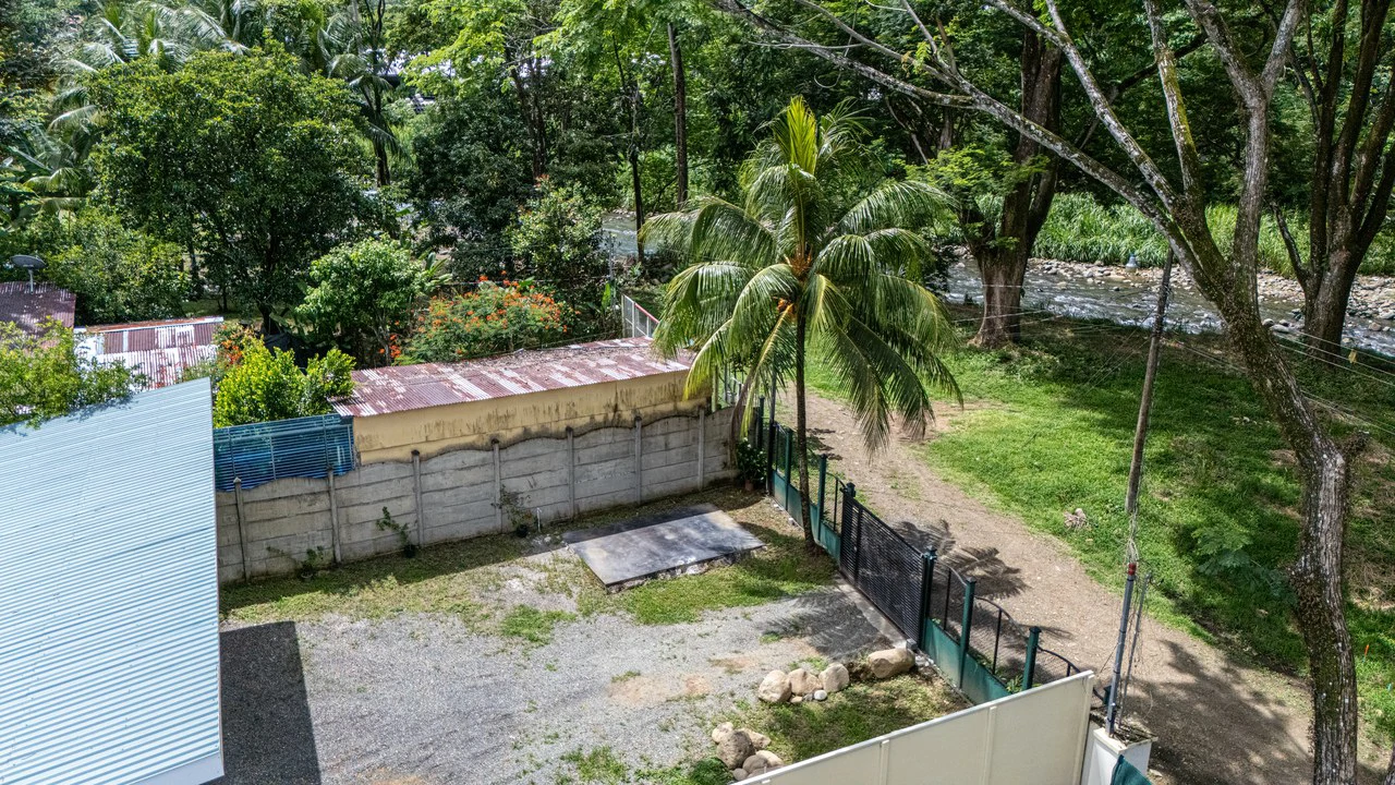 Charming and Affordable 1-bedroom home in Uvita - Gallery image 6
