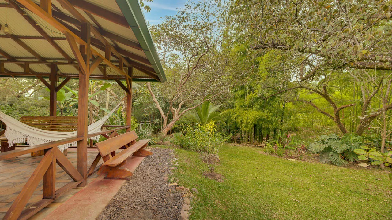 Finca Bambu: Unique Luxury Chalet, Guest house and Pool! - Gallery image 13