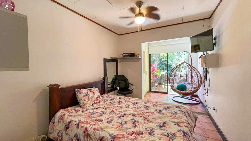 Home for sale in Atenas with Large Lot and Natural Surroundings - Gallery image 12