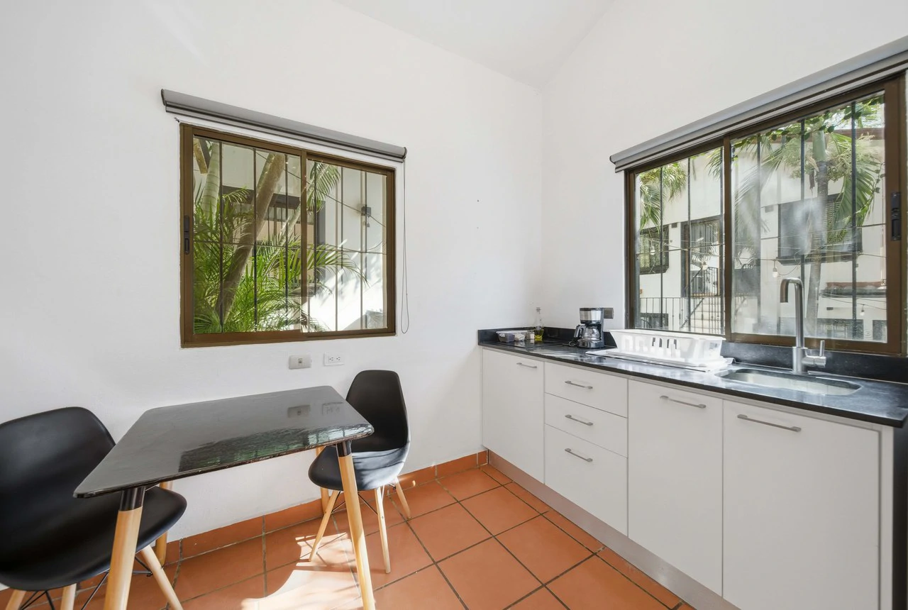 Hotel Gardenia: Turnkey Boutique Hotel in the Heart of Tamarindo - Proven Income Meets Tropical Lifestyle - Gallery image 10