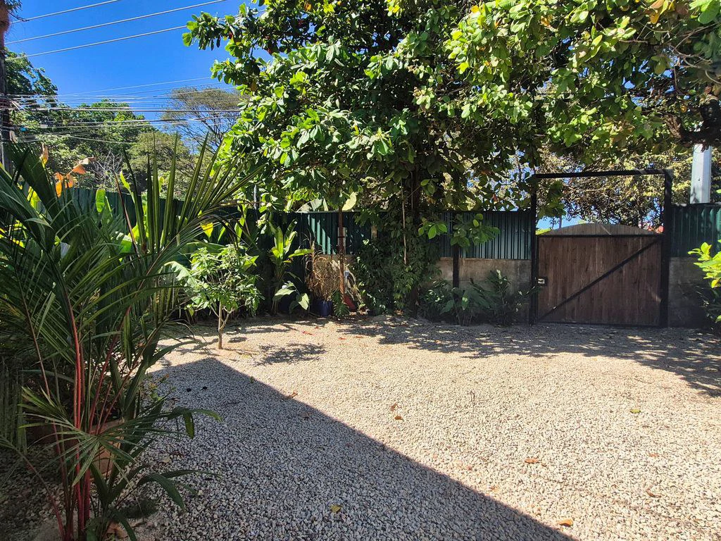 Casa Nomad: Affordable Beachside Living in Samara – Unique 2-bedroom Container home – Walking Distance To The Beach - Gallery image 23