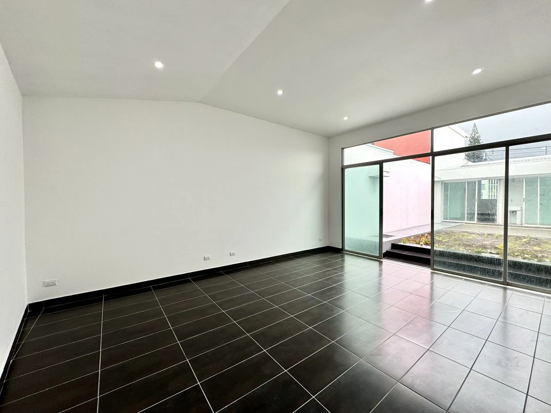 House For Sale in Bello Horizonte - Gallery image 15