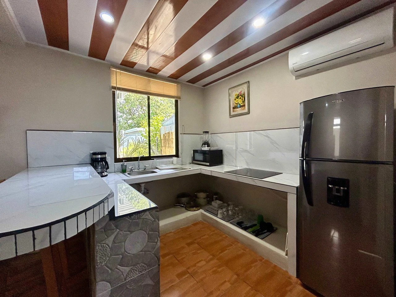 8-Unit Apartment in Bahía, Walking distance to the Beach - Gallery image 14
