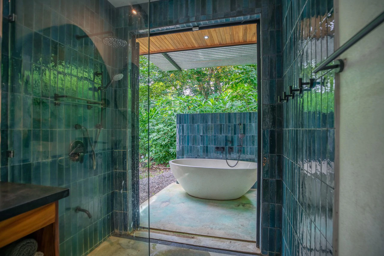 Villa Shanti - Exclusive and Modern Tropical Estate Minutes from Samara Beach: Mountain House For Sale in Playa Samara - Gallery image 19