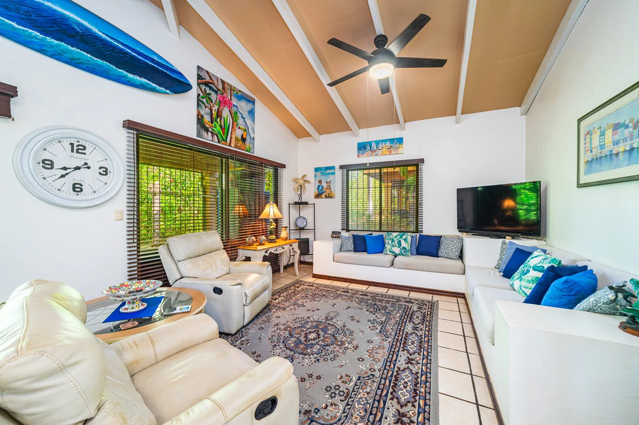 Iguana Villas #7: Turnkey 2BR Villa Near White Sand Beach - Gallery image 9