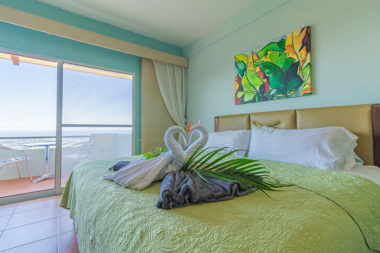 Popular 20-room Boutique hotel /retreat. Stunning ocean views - Gallery image 39