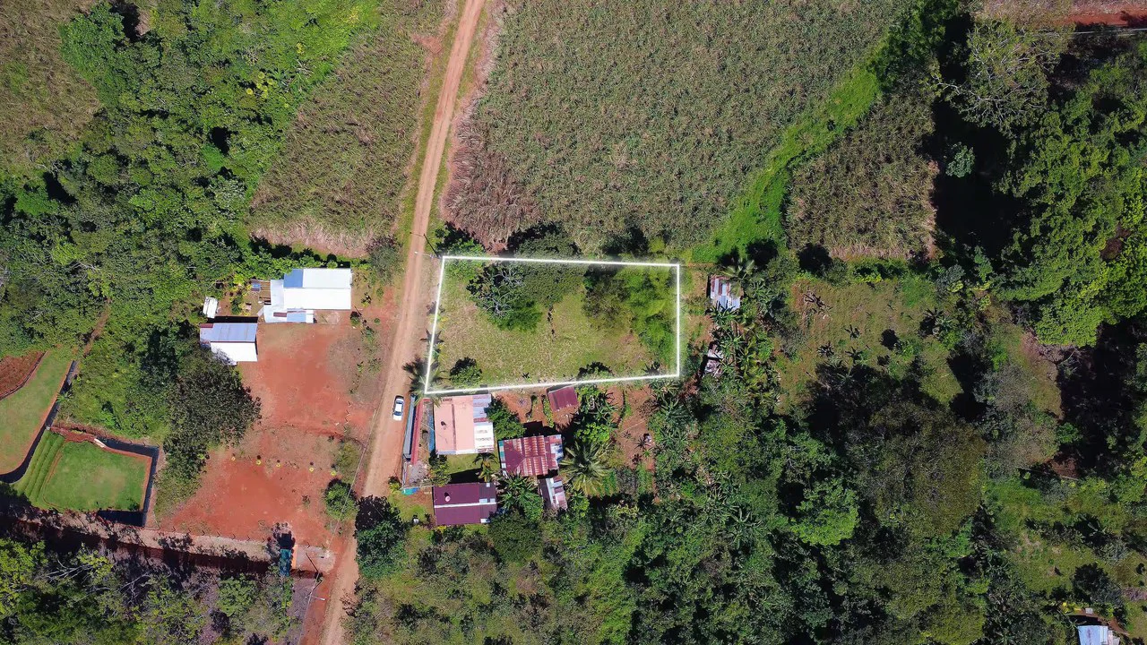 Countryside Home Construction Site For Sale in San Pedro
