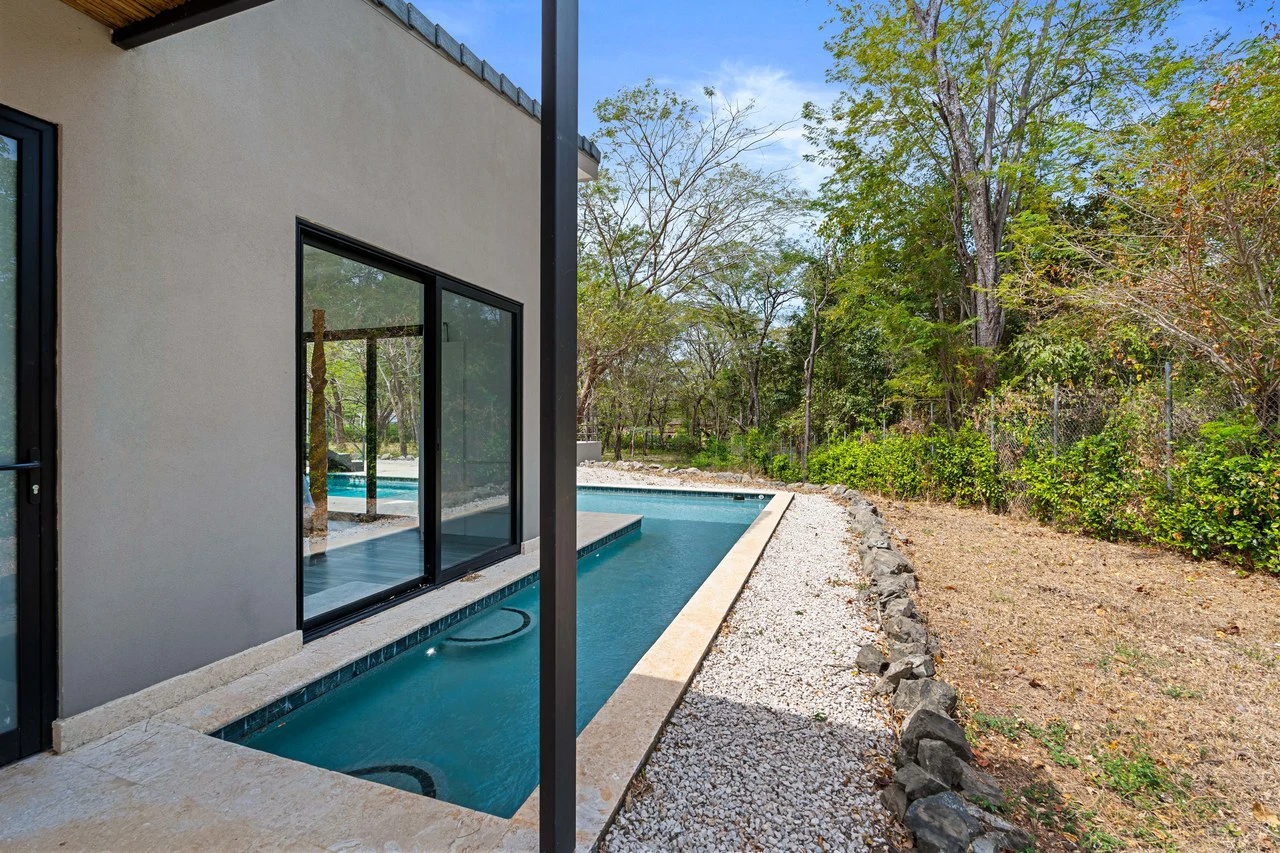 Casa Avalon: New 4-Bedroom Home on 1.48-Acre Lot – Build 2 More Structures, Just Minutes from the Beach! - Gallery image 25
