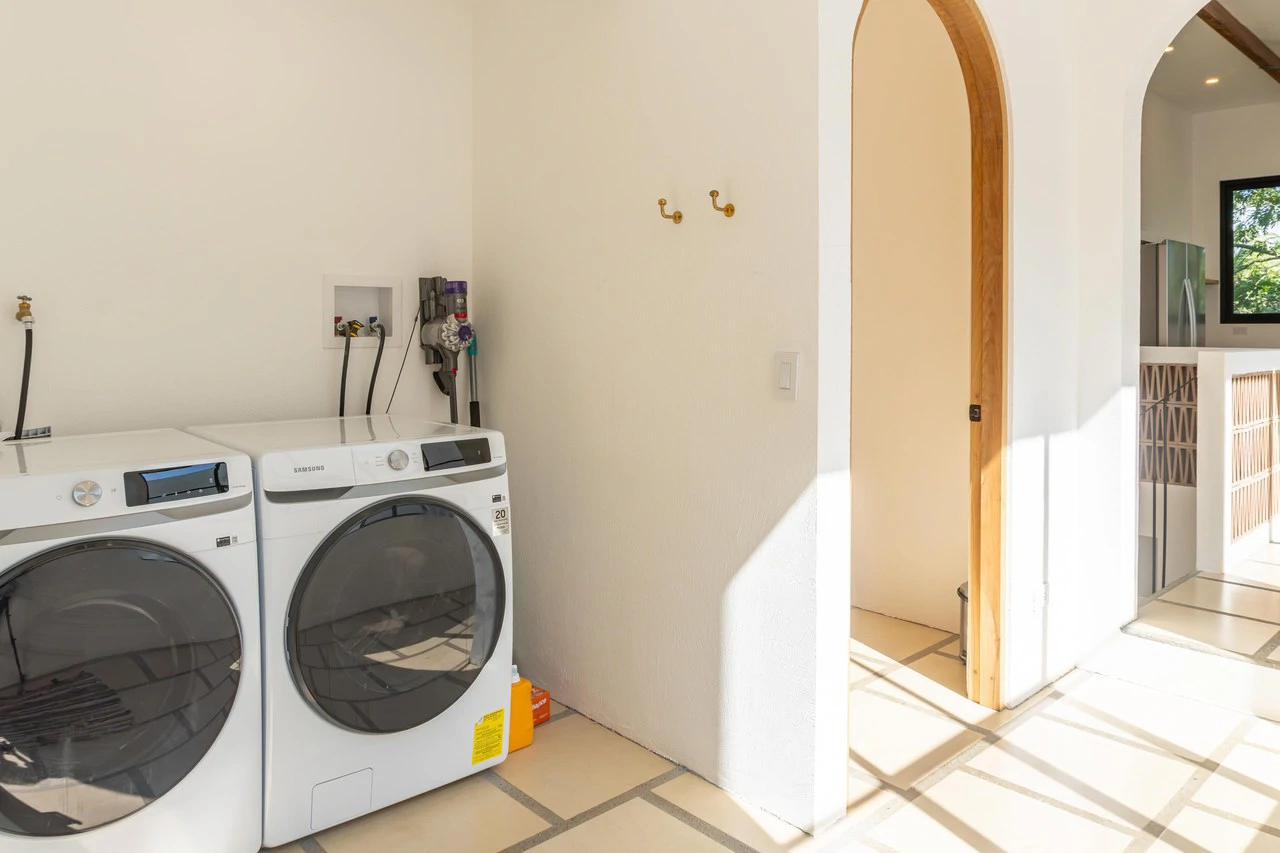 Villa Indy: Successful Mediterranean Style Airbnb - Gallery image 18