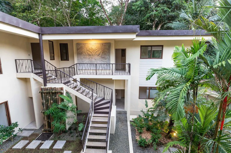 VILLA #1: Live or invest in a property that has it all: the perfect harmony between luxury and nature - Gallery image 5