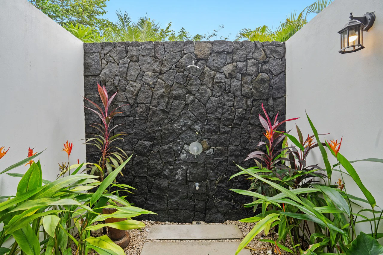 Pura Vida House: 6 bedroom 6 Bathroom Rental Juggernaut in Gated Community - Gallery image 12