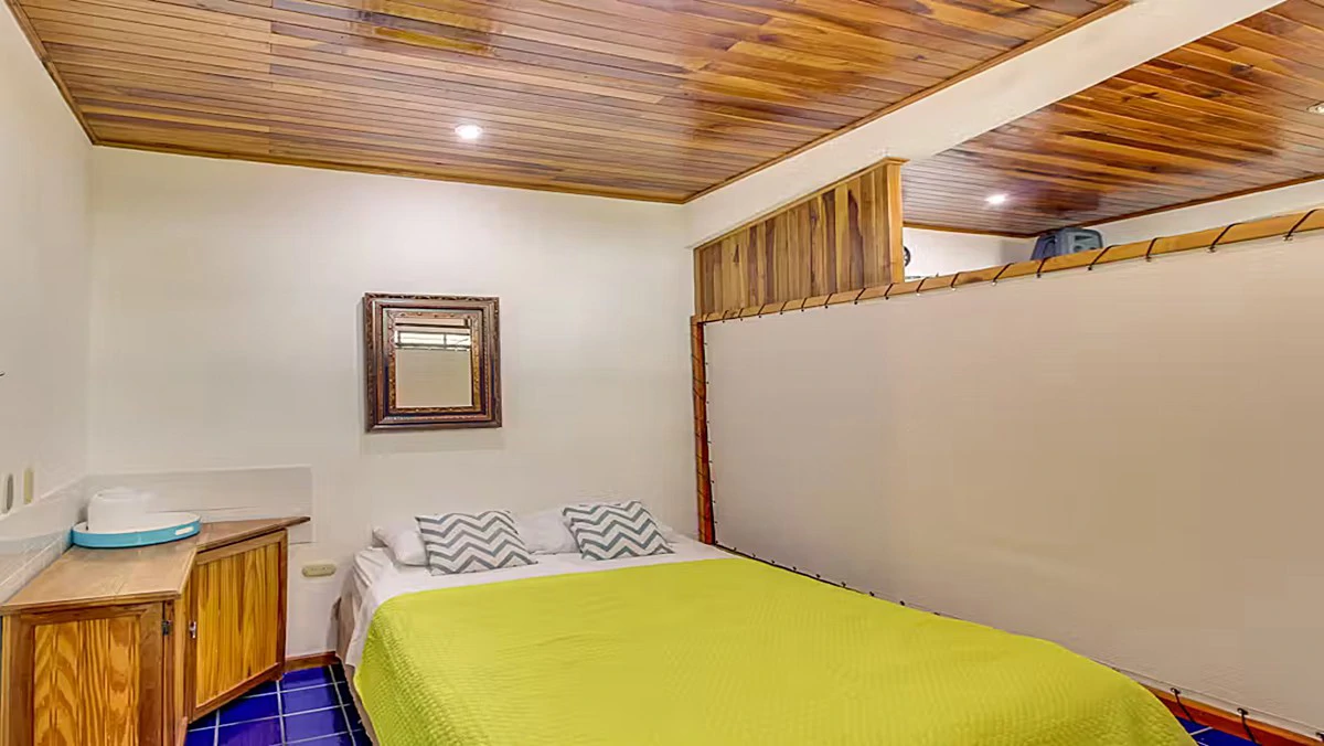 Manuel Antonio Villa: Manuel Antonio Villa with Subdividable Lot or Expansion - Gallery image 34