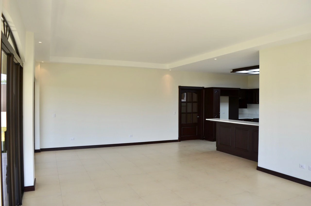 Mountain House For Sale in San Isidro - Gallery image 11
