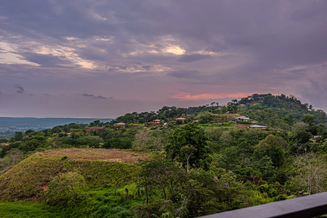 CHONTALES NEW VILLA WITH PANORAMIC OCEAN AND MOUNTAINS VIEWS: Mountain Villa For Sale in Ojochal - Gallery image 51