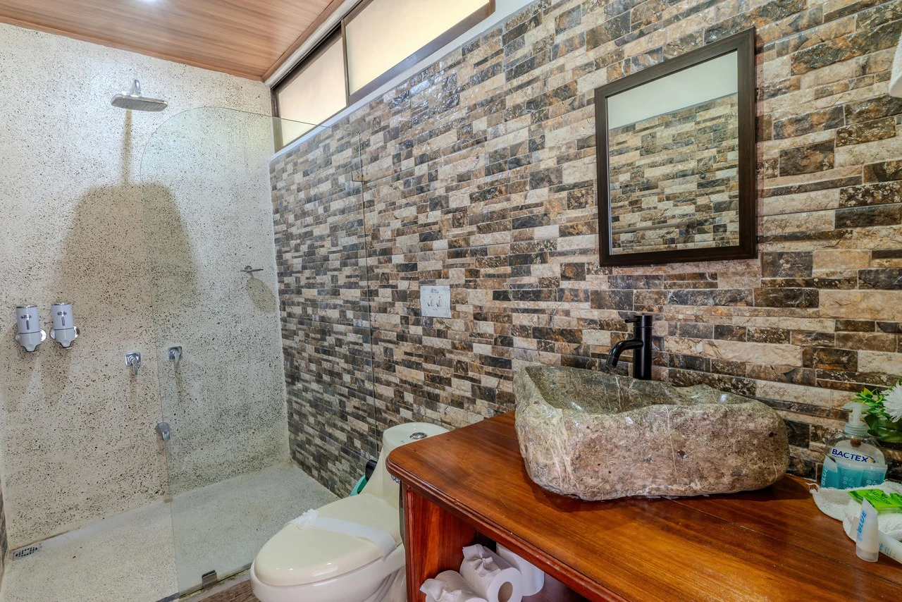 Villas In Sueño – A Rare Gem in the Heart of Manuel Antonio: Mountain Multi Unit Building For Sale in Manuel Antonio - Gallery image 32