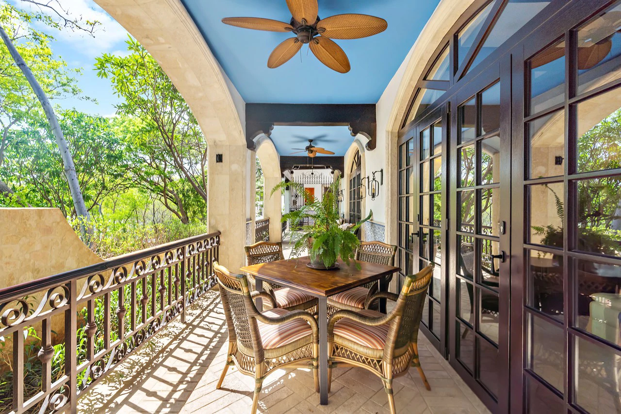 27 Cartagena: Unique Luxury Beachfront Home - Gallery image 24