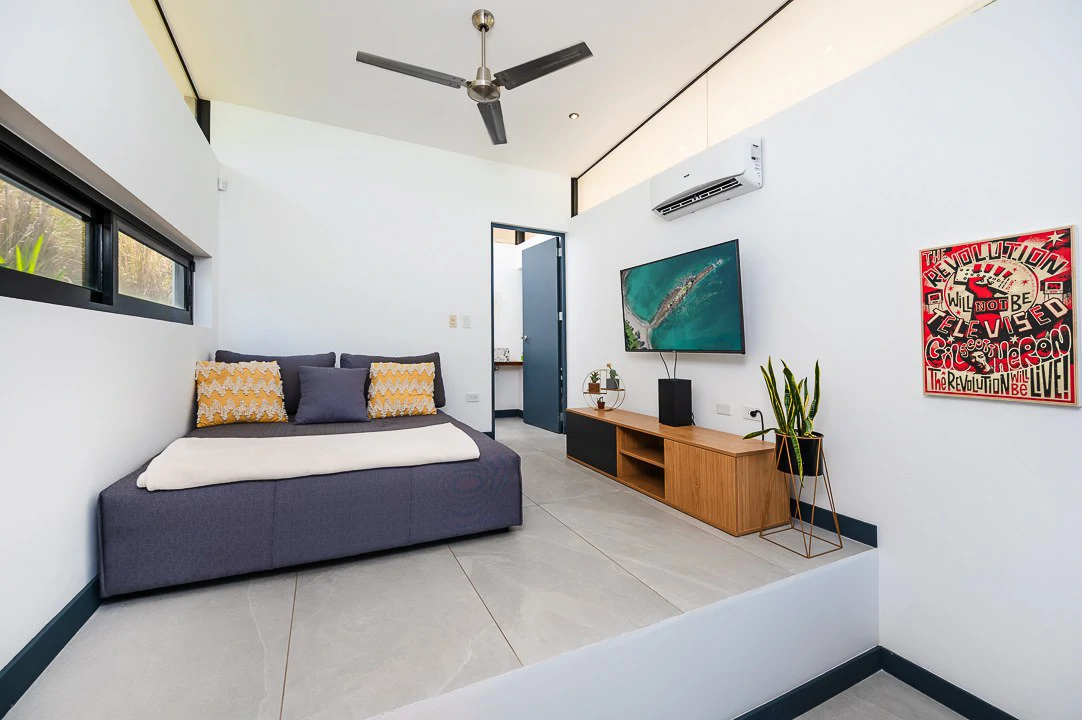 Casa Kalachuchi: Gorgeous Modern Jungle Oasis with Sunset Views in Gated Community - Gallery image 22