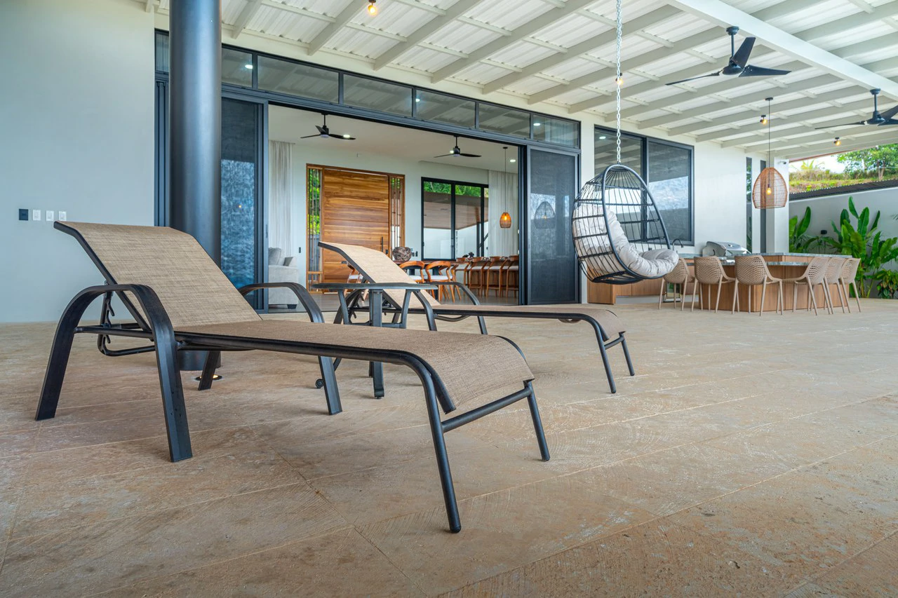 Lion's Gate Sunset Estate - Gallery image 53