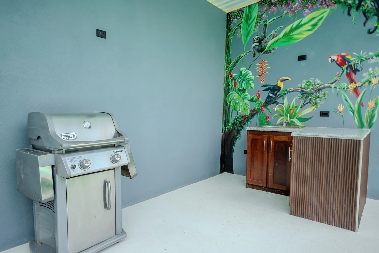 Brand-New Mountain View Home with Pool and Expansion Potential in Villa Nueva, Quepos: House For Sale in Quepos - Gallery image 38