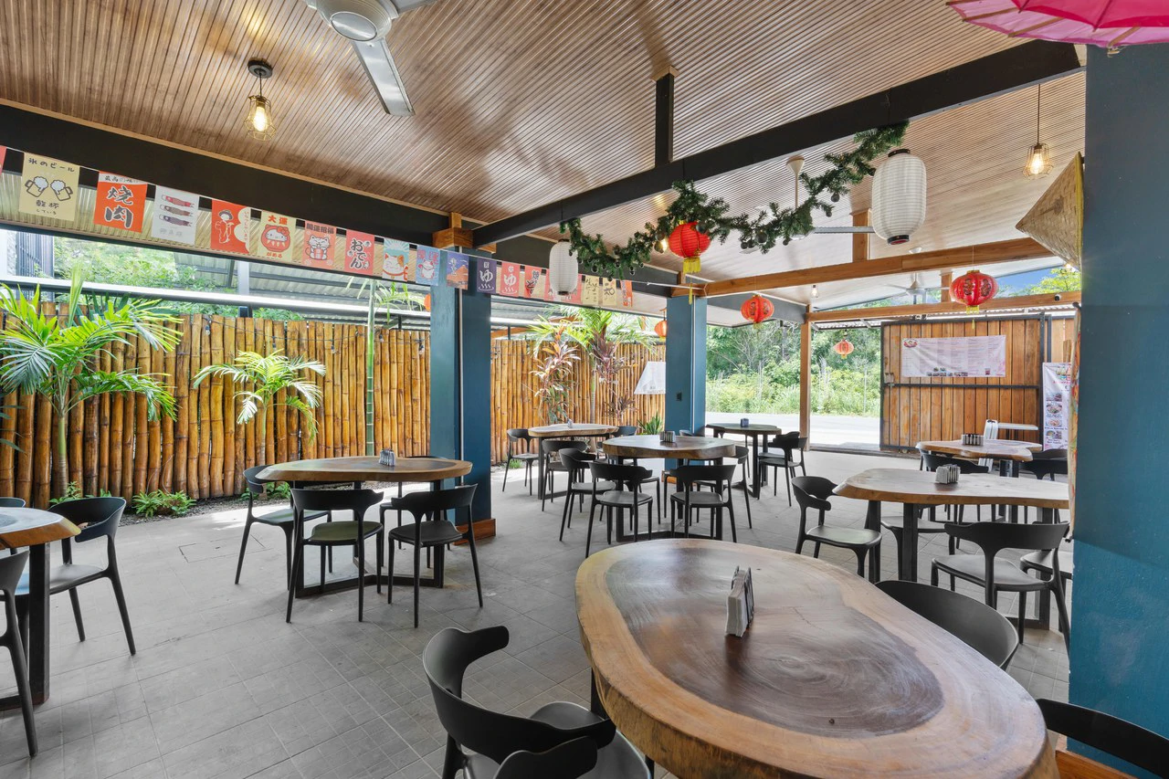 Rare Residential + Commercial: Investment Combo on Key Corridor - Gallery image 6