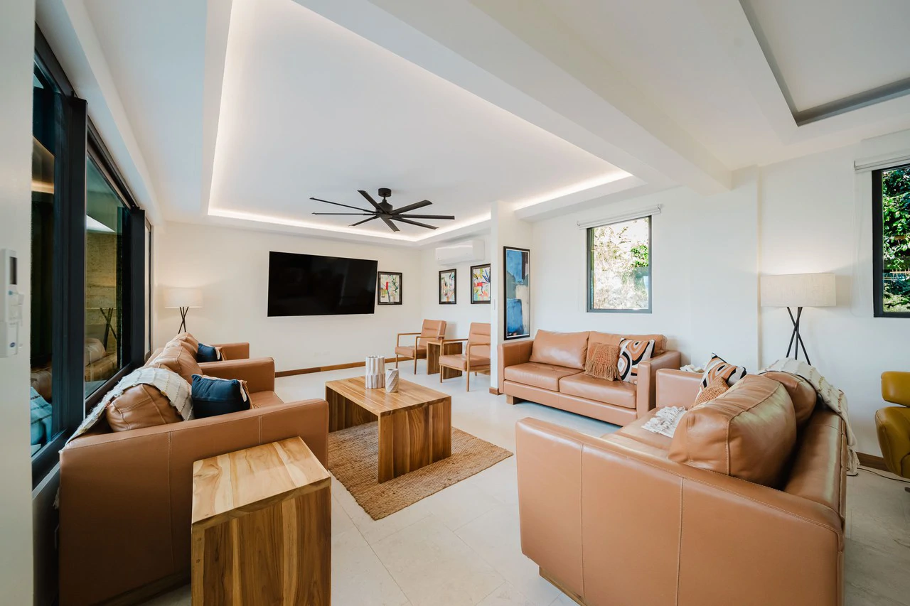 Exceptional Ocean & Jungle-View Estate in a Prestigious Gated Community near Marina Pez Vela - Gallery image 10