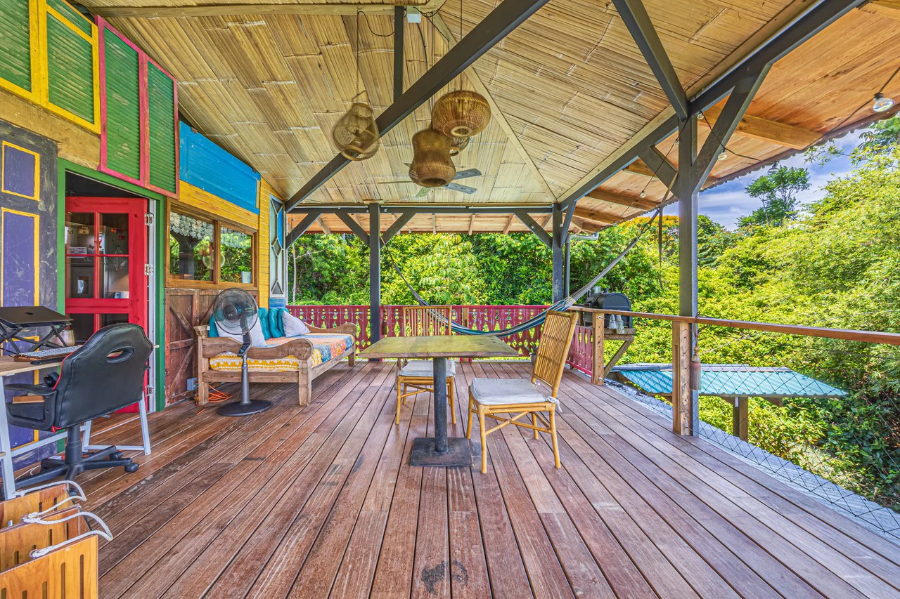 2.56 ACRES – 3 Bedroom Artistic Architectural Masterpiece, Recording Studio, Ocean View, Pool, 1 Bedroom Guest House!!! - Gallery image 52