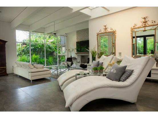 Luxury Home Oasis in Escazú - Gallery image 2