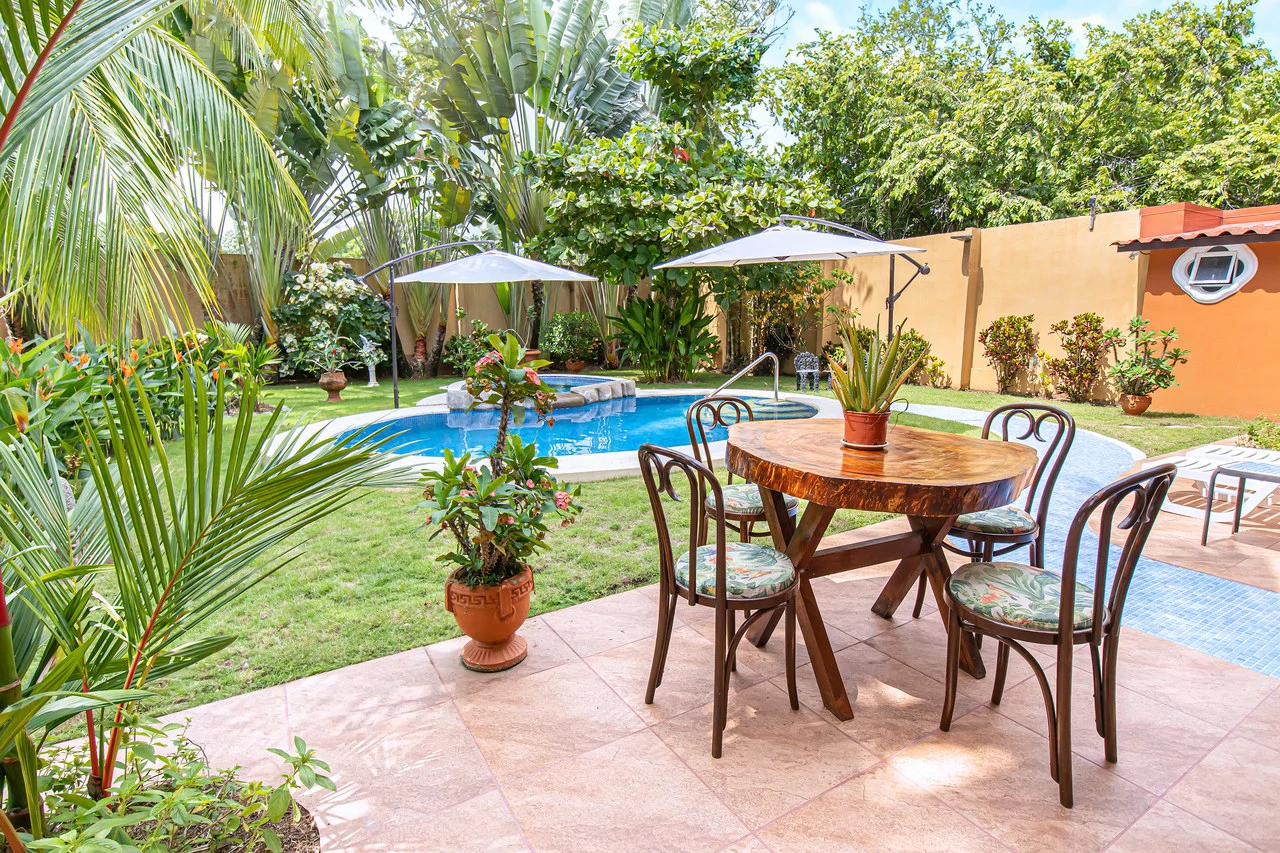 Amazing Casa Tiburon: Large Yard Walking Distance from the Beach! - Gallery image 25