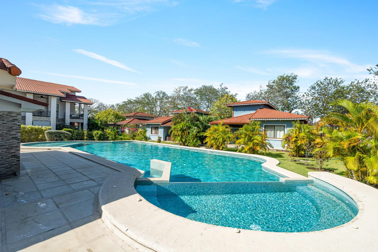 Condominio Villagio Parque del Lago Palma 21-1: New two bedroom condo plus mezanine - Gallery image 21