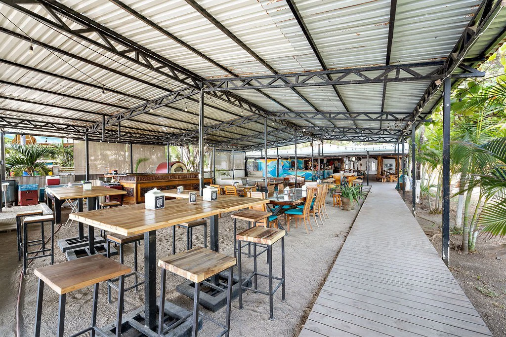 Beachfront Restaurant: Titled Beachfront Land Included in Sale!  Great Business Opportunity! - Gallery image 14