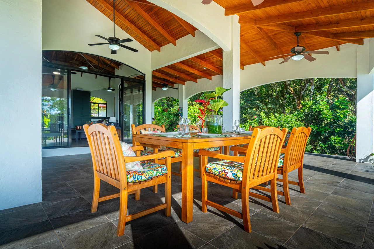 Villa Allamanda: Privacy Galore, Ocean, Jungle and Mountain Views - Gallery image 30