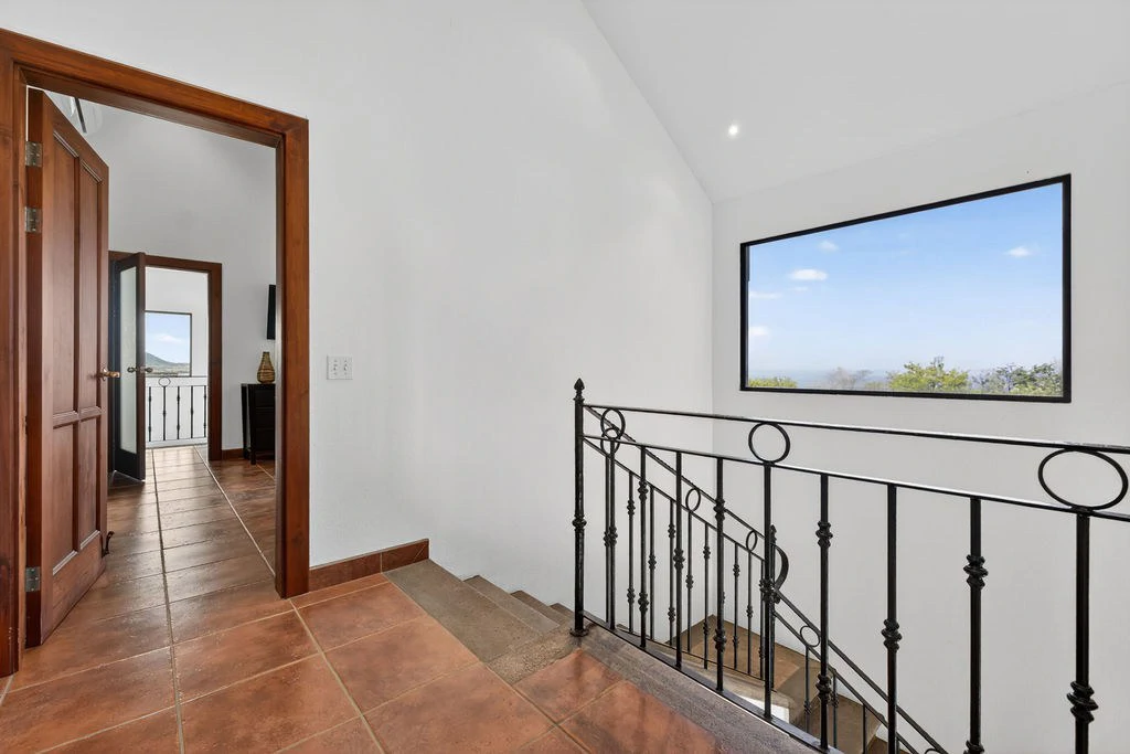Casa de Estrellas: Elegant 4BR Ocean View Home in Pacific Heights, Potrero - Gallery image 23