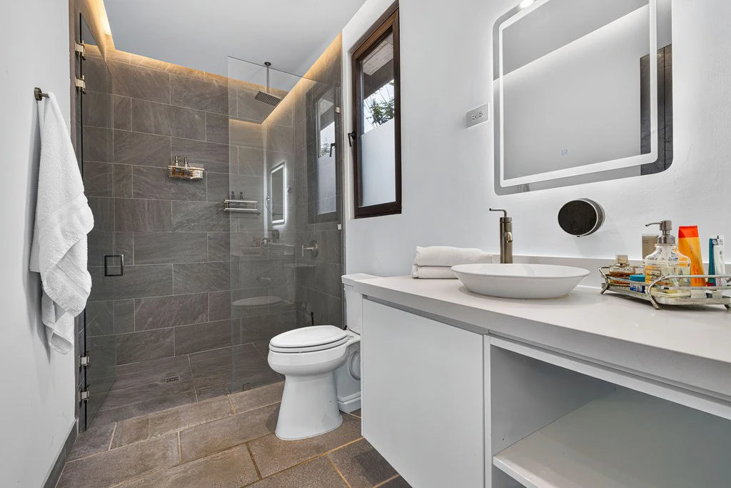 Casa Arcana: Luxury 3BR Condo with Private Pool in Tamarindo Parks | Walk to Beach - Gallery image 23