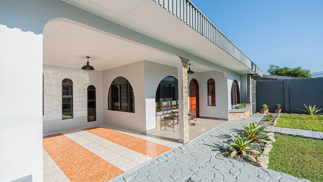 Completely Renovated 5 Bedroom Home in the Heart of San Isidro - Gallery image 5