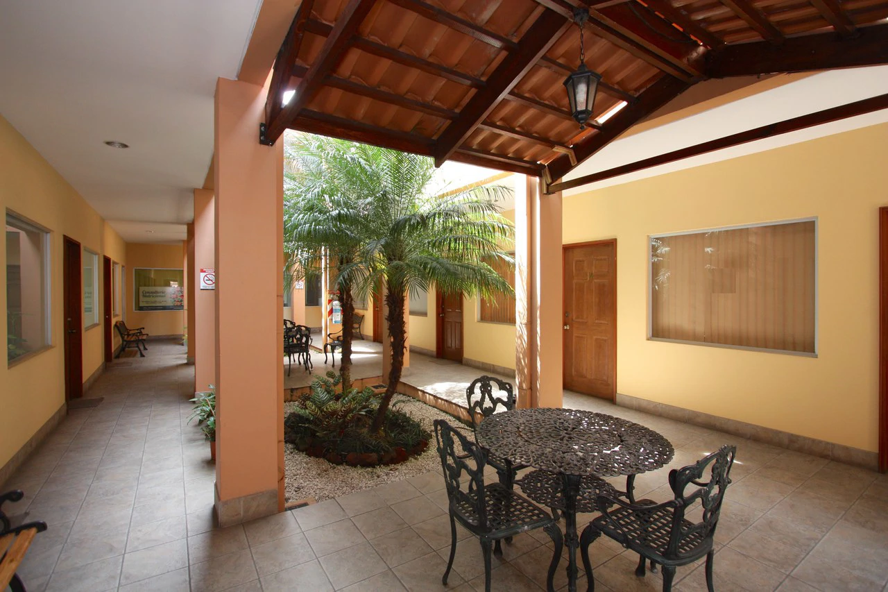 Building with Potential for Hostel or Airbnb – Near La Sabana and Paseo Colón - Gallery image 6
