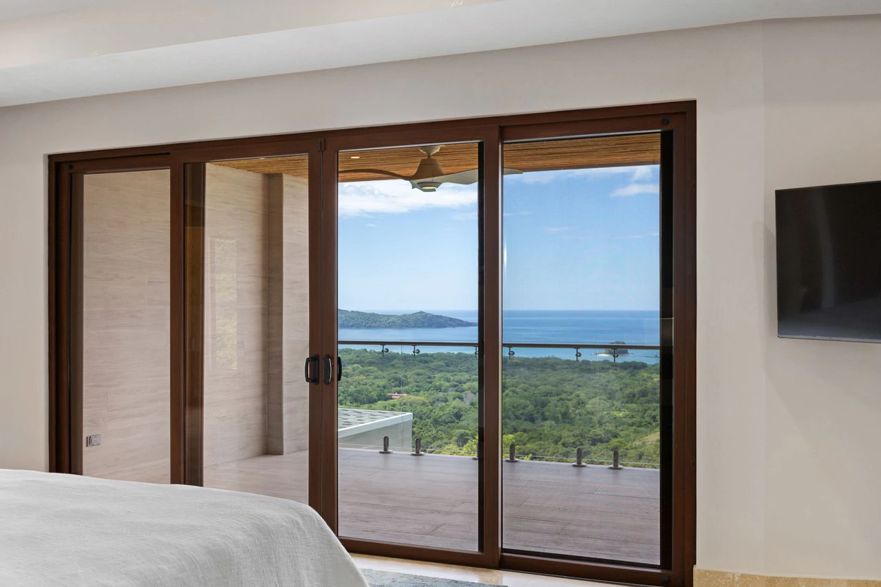 Casa Manta Ray: Indulge in Luxury with Stunning Flamingo Beach Views! - Gallery image 27