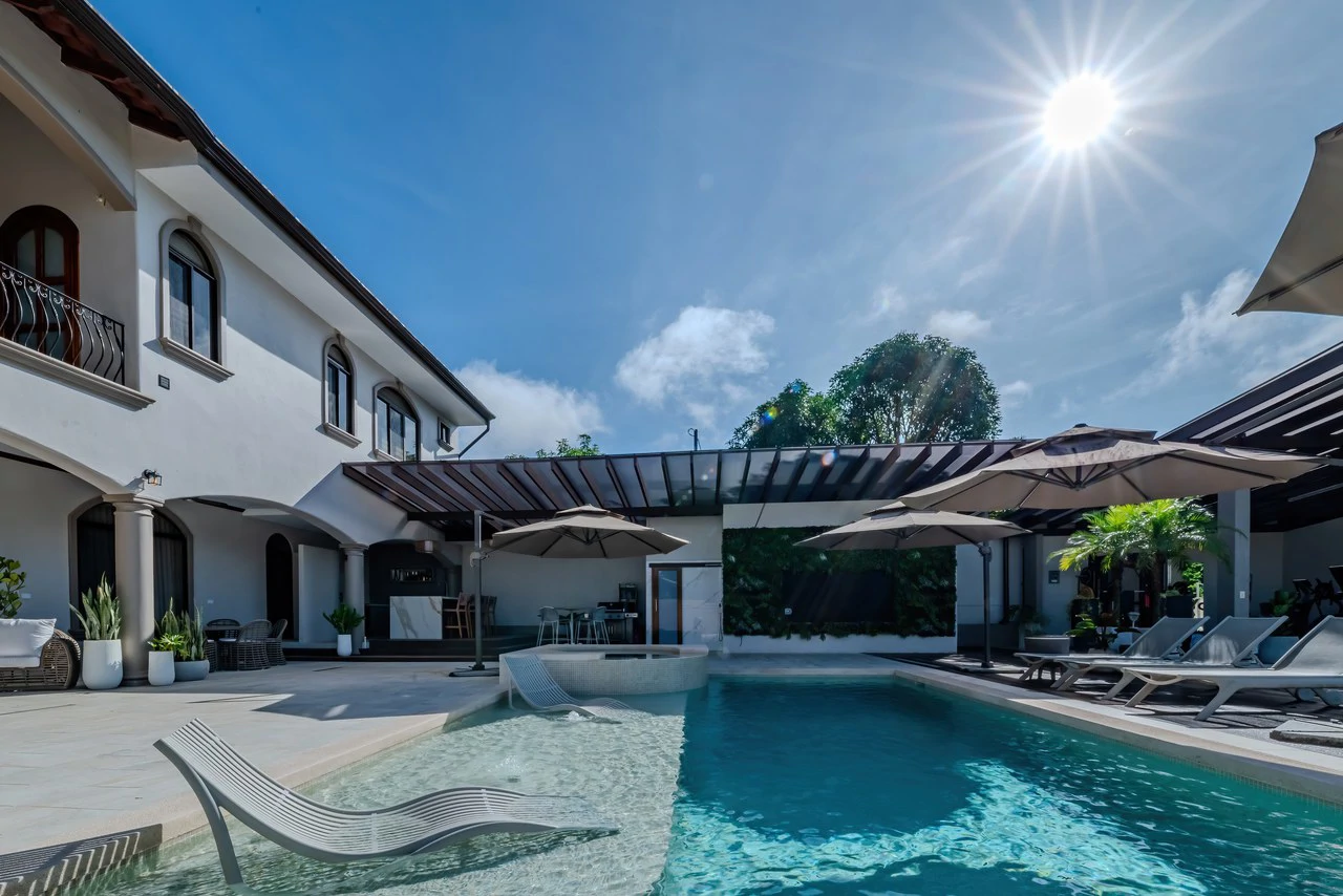 Luxury Home with Pool, Bar Area & Resort-Level Amenities | 6 br, 4.5 ba in Perez Zeledon - Gallery image 41