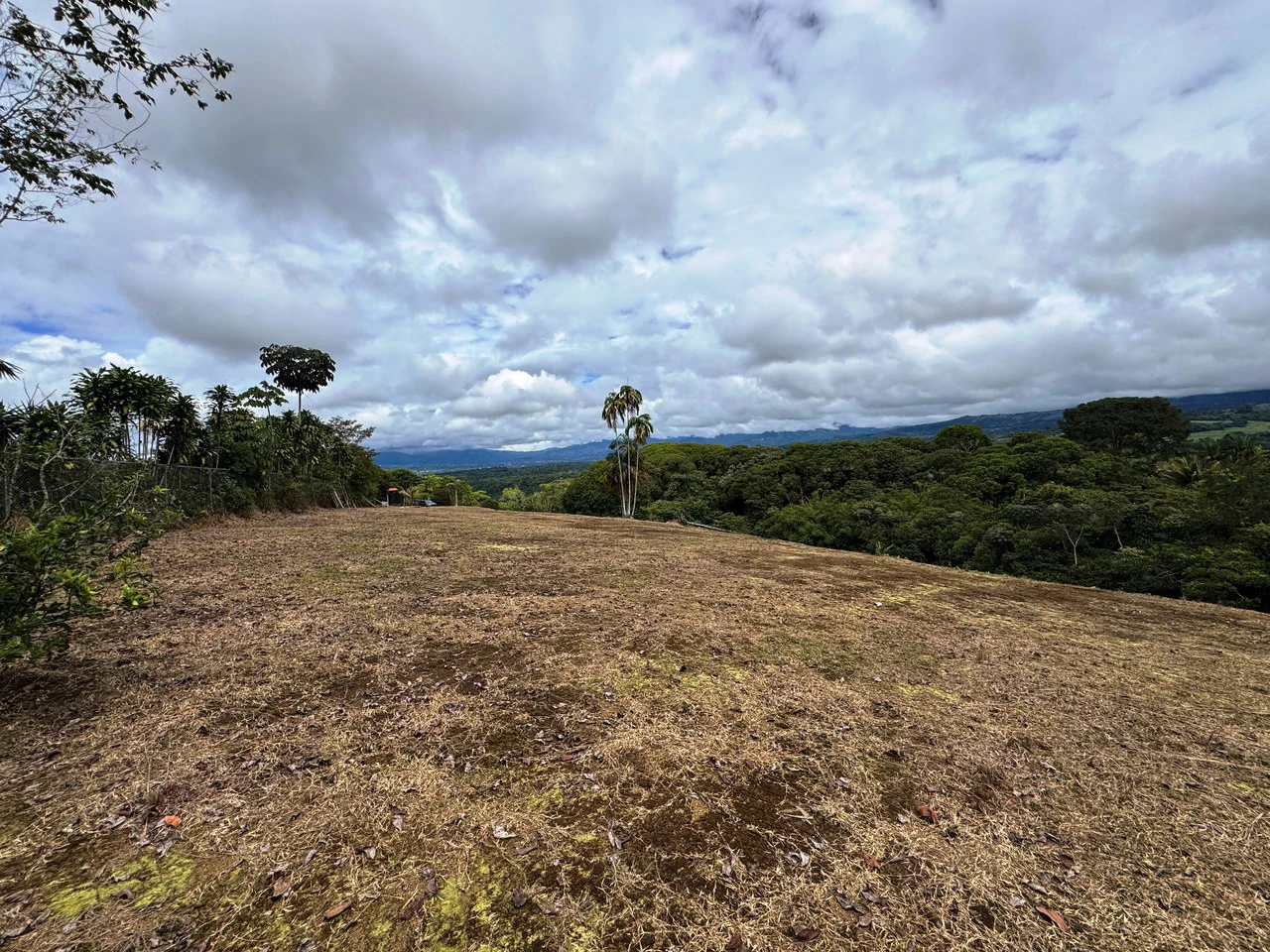 3.2 Acre Riverfront Property with Mountain Views San Francisco San Isidro - Gallery image 2