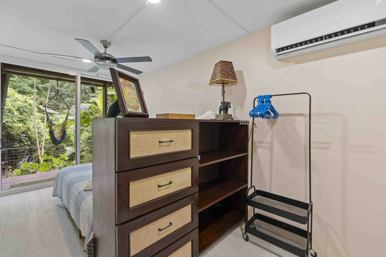 Casa Lemonpaloosa: Very Private Container Home! - Gallery image 17
