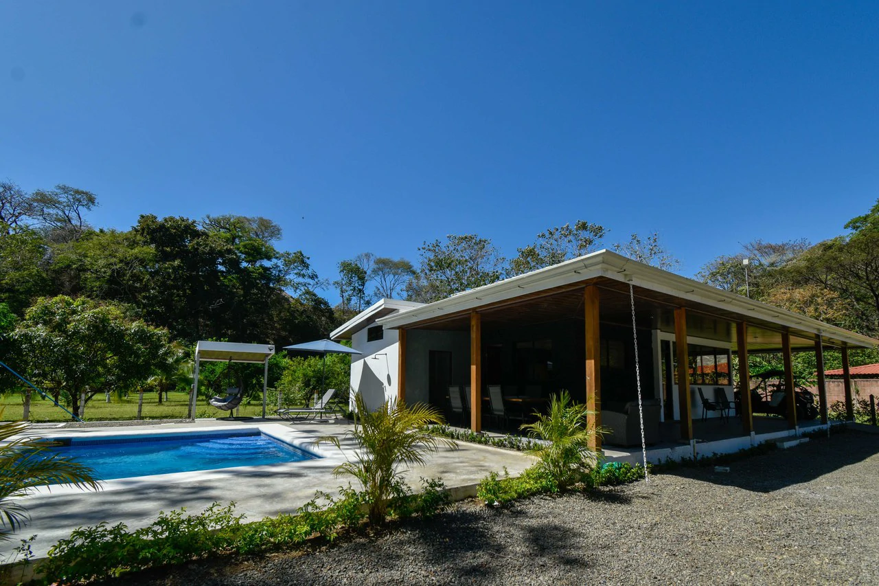 Home and Rental Apartment in Quiet Neighborhood - Gallery image 26