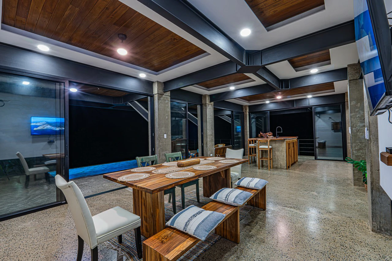 Casa Las Brisas Stunning Whale’s Tail Ocean View Home in Uvita - Gallery image 24