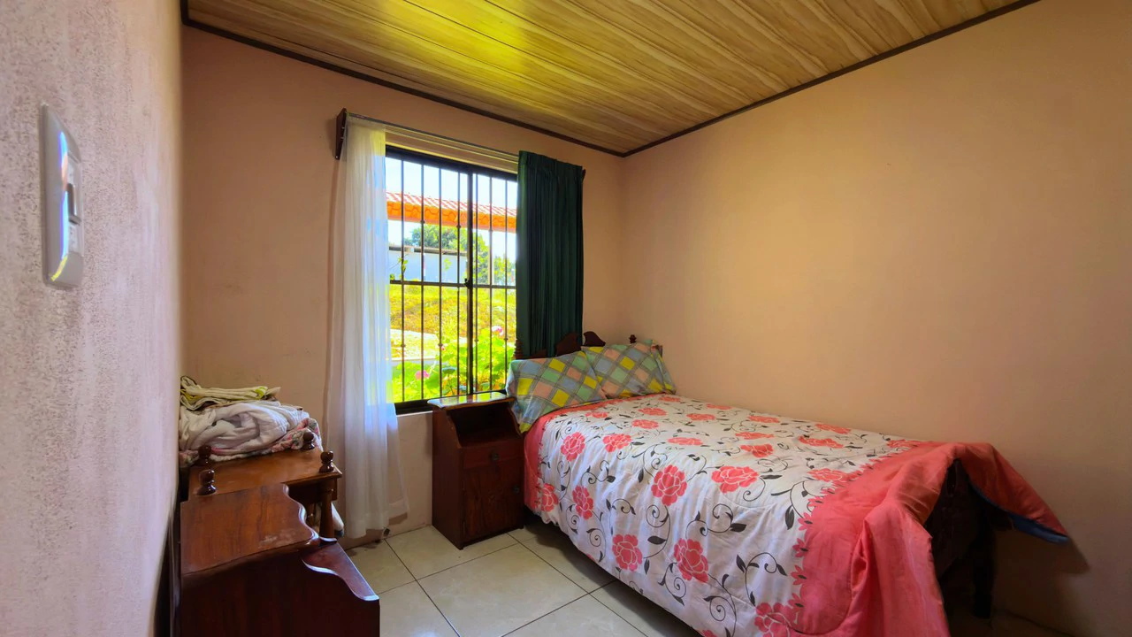 Mountain House For Sale in Division de Páramo - Gallery image 18