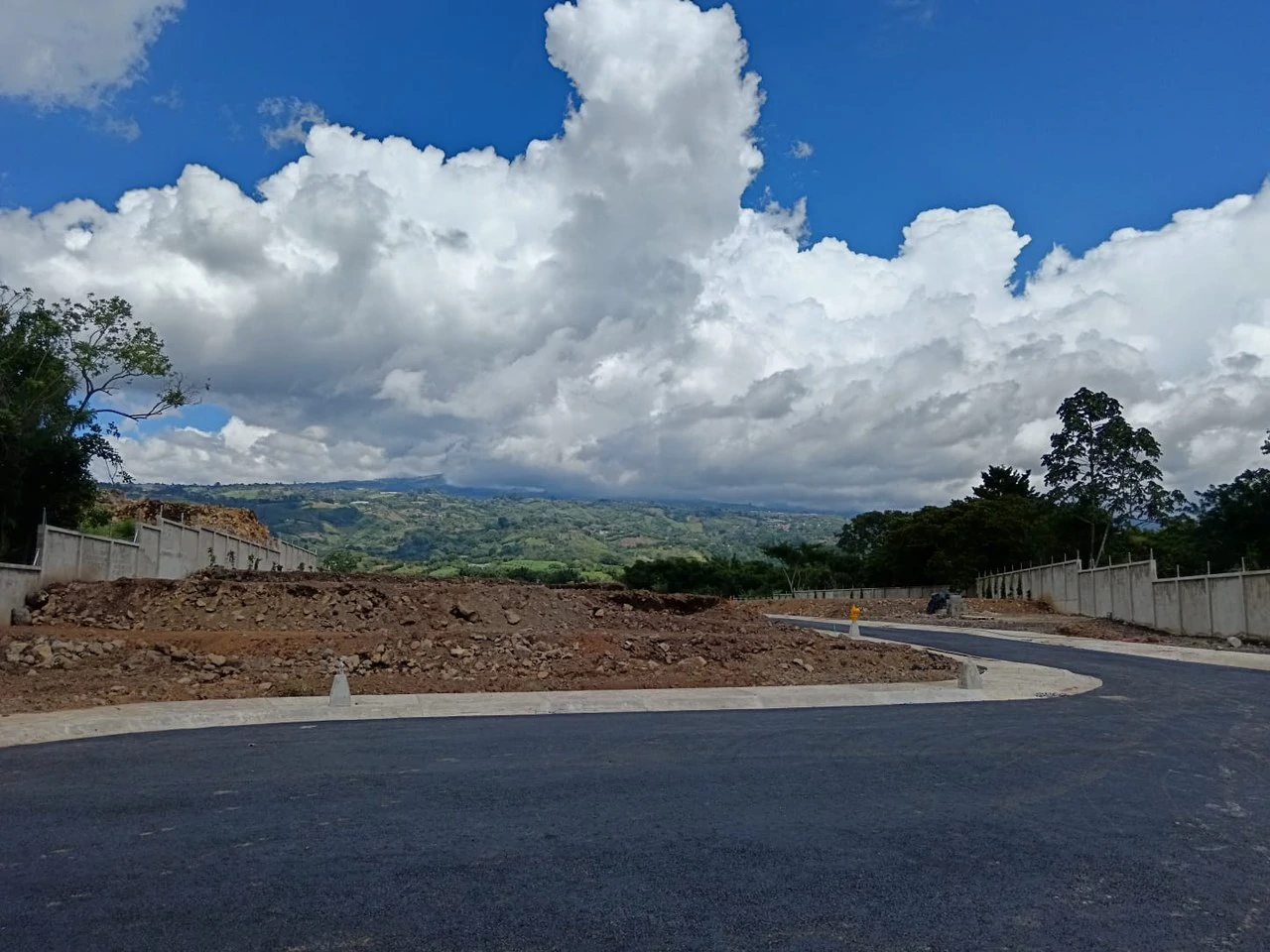Lot for sale in gated community mountain view Cachi Cartago Costa Rica - Gallery image 19
